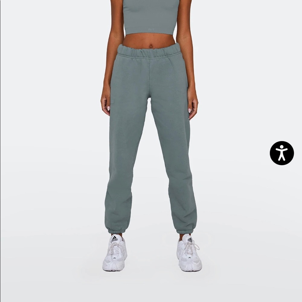 NWT Set Active Sweats - sold out!